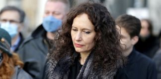 Naša glumica se udala za 11 godina mlađeg monaha, rodila mu sina pa ga ostavila: Sličan scenario priredila je i njemu