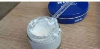 Lice vam je 20 godina mlađe❗Mažite ovo svake večeri i bićete šokirani retultatom!