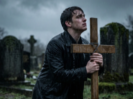 Dečak je godinama mrzeo maćehu jer mu je branila da se igra napolju i bila “stroga”: Nije znao od koga ga je ona zapravo čuvala, sve dok posle njene sahrane nije pronašao kutiju sa policijskim izveštajima.