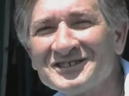 Novica je otišao kod vračare da bi zausatvio jezivo prokletstvo koje mu je odnelo celu porodicu: Nakon njenih reči i proročanstva, naš pevač poželeo je da umre