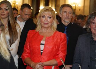 Suzana Mančić ljubi uglednog Grka već 25 godina: A iznenadiće vas kakvu titulu ima, čime se bavi i koliko zarađuje godišnje