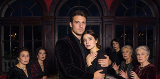 Porodica je ponižavala njegovu ženu, a onda je on ušao na vrata