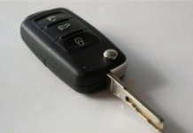 0V0 0DMAH URADlTE kada vam ključevi ostanu zaključni u kolima: Način je krajnje jednostavan