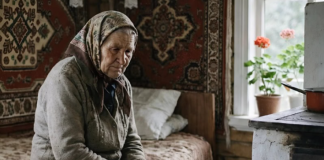 Djeca su ostavila majku samu u selu, a nisu joj ni došla na sahranu: Nakon njene smrti, kada je notar otvorio oporuku, svi su ostali šokirani odlukom koju je starica donijela 😲😨