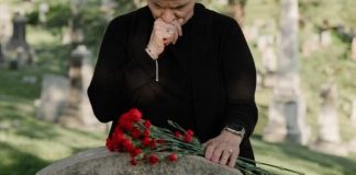 ŠTA TREBA URADITI SA ODEĆOM PREMINULOG? Veruje se da se OVO NIKAKO NE BI SMELO dirati da se POKOJNIK “ne uznemiri”