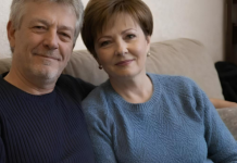 Upoznala sam muškarca od 59 godina i dopustila mu da se useli kod mene — ali kada je moj sin zamolio da ostane nekoliko dana, on se tome usprotivio.