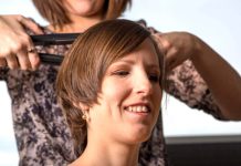 AKO IMATE 50+: Ova frizura vas nemilosrdno postarava – posebno broj 4!