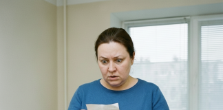 “Šokantna tajna u džepu majčine jakne:Tajna koja ju je zaledila!” 😲😲😲