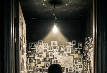 Moj suprug uvijek je zaključavao jednu sobu u našoj kući… sve dok jednog dana nisam pronašla ključ.