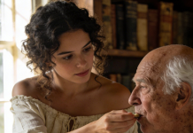 💔 Udala sam se za svog 80-godišnjeg susjeda kako bih mu spasila kuću… a onda sam ostala trudna i njegova obitelj je došla po krv.