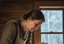 Gluh seljak oženio je djevojku punije građe zbog oklade; ono što je ona izvukla iz njegova uha ostavilo je sve bez riječi.