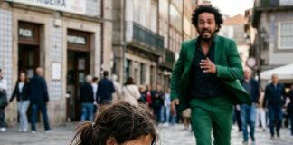 🔥 KĆI OVOG MILIJUNAŠA BILA JE NIJEMA… SVE DOK JOJ DJEVOJČICA S ULICE NIJE DALA DA POPIJE ČUDNU TEKUĆINU — A ONDA SE DOGODILO NEOBJAŠNJIVO ČUDO 😳