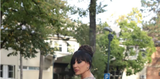 Ceca kao boginja stigla na venčanje o kojem bruji zemlja: Ali ovaj put je imala pratnju!!Pogledajte ko je muškarac uz kojeg Ceca ne skida osmijeh s lica!!!!