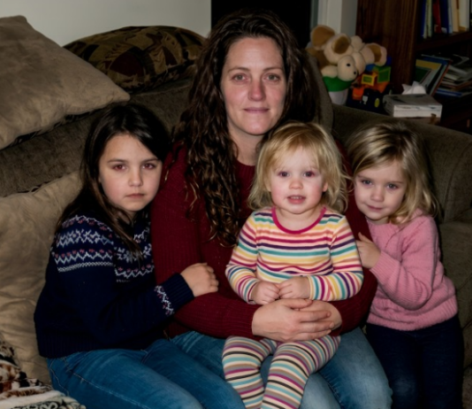 15 godina sam odgajao tri siročadi kćeri svog brata – prošli tjedan dao mi je zapečaćenu omotnicu koju nisam smio otvoriti pred njima 😕