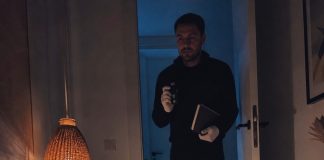 Muž mi je svake večeri davao tabletu „da mi pomogne da bolje spavam“. Jednom sam se pravila da je uzimam i ležala nepomično, tiho promatrajući sve. U 2:47, ušao je u sobu noseći rukavice, kameru i crnu bilježnicu i šapnuo nešto što nikada nisam smjela čuti.