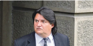 INFORMACIJE O MUŽU ZORICE BRUNCLIK IZBEZUMILE JAVNOST! Pogledajte u čijem zagrljaju su ga sinoć uhvatili!!Javnost šokirana baš sad kad je Zorica bolesna!!!!