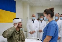 Ljekari su se podsmjehivali novoj medicinskoj sestri, sve dok joj ranjeni vojnik iznenada nije salutirao..…..😲😲😲