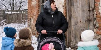 Majka petoro dece nasledila kuću rođake koju je jedva poznavala — a onda je, čim je prešla prag, otkrila tajnu koja ju je sledila do kostiju