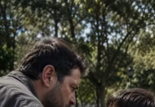 „Kloni se moje kćeri”, rekao je otac… Ali beskućni dječak znao je tajnu koja bi je mogla natjerati da ponovno prohoda