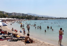 Horor na plažama u Grčkoj:! Srpski turisti u strahu: Ova strahota se pojavila na obali- Svi počeli da bježe glavom bez obzira (FOTO)