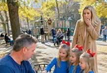 Trojke su prišle samohranom ocu i nevino rekle: „Dobar dan, gospodine, NAŠA MAJKA IMA TETOVAŽU TOČNO KAO VAŠA.“ Ukočio se na mjestu, jer je slomljeni kompas naneseni tintom na njegovoj ruci bio vezan za noć koju je godinama pokušavao zaboraviti. Odjednom se vratila tajna za koju je mislio da je zauvijek zakopana.