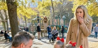 Trojke su prišle samohranom ocu i nevino rekle: „Dobar dan, gospodine, NAŠA MAJKA IMA TETOVAŽU TOČNO KAO VAŠA.“ Ukočio se na mjestu, jer je slomljeni kompas naneseni tintom na njegovoj ruci bio vezan za noć koju je godinama pokušavao zaboraviti. Odjednom se vratila tajna za koju je mislio da je zauvijek zakopana.