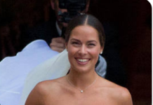 ANA IVANOVIĆ SE UDALA ,POGELDAJTE KAKAV JE SKANDAL ŠVAJNI NAPRAVIO KAD JE VIDIO KO JE U PITANJU: A i vi ćete ostat u šoku!!! Švani mu nije ni do koljena!!!!Ana je ubola jakpot (FOTO)