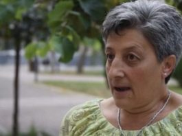 “Videla sam crnu mrlju kako pušta pipke i bilo mi je jasno da imam rak debelog creva”: Ovako je Milena otkrila bolest “Videla sam crnu mrlju kako pušta pipke i bilo mi je jasno da imam rak debelog creva”: Ovako je Milena otkrila bolest - featured image