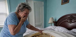 Oprala sam plahte sedam puta, ali neobičan miris mojeg supruga i dalje nije nestajao… No kada sam vlastitim rukama rasporila madrac, istina skrivena u njemu sledila mi je srce i u jednom trenutku uništila naš osmogodišnji brak.