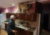 U posljednje vrijeme moj golemi gampr neprestano se penjao na vrh kuhinjskih ormarića i glasno režao. Isprva sam mislio da je poludio, sve dok nisam shvatio na što zapravo laje.