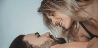 Ovo je najveća muška slabost u krevetu – žena koja to zna ima moć nad njim