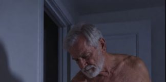 Sa 22 godine, Sofia se udala za muškarca koji je bio gotovo četrdeset godina stariji od nje. Svake večeri prije spavanja uzimala je snažnu tabletu za spavanje, sve dok joj jednog dana skrivena kamera nije pokazala šta se zaista dešavalo u spavaćoj sobi dok je ona spavala. 😨