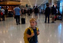 Na aerodromu sam prišla izgubljenom dječaku, a sadržaj njegovog ranca ostavio me bez riječi. | Zodiac Daily Na aerodromu sam prišla izgubljenom dječaku, a sadržaj njegovog ranca ostavio me bez riječi. | Zodiac Daily - featured image