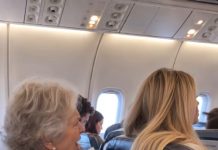 Mlada žena u avionu neprestano je prebacivala svoju dugu kosu preko naslona sjedišta, a ona je završavala direktno u mojoj kafi i hrani. Trpjela sam njeno bezobrazno ponašanje gotovo sat vremena, ali onda sam uradila nešto toliko neočekivano da su svi putnici u avionu ostali potpuno šokirani. 😨😱